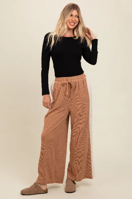 Zip-off PantsCamel Contrast Stripe Side Slit Pants