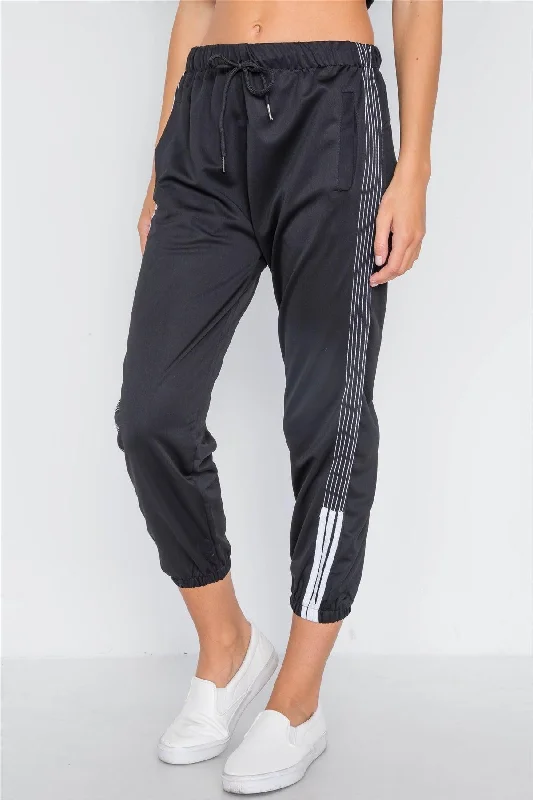 Flat-frontBlack Mid-Rise Contrast Trim Sporty Joggers Pants /4-3