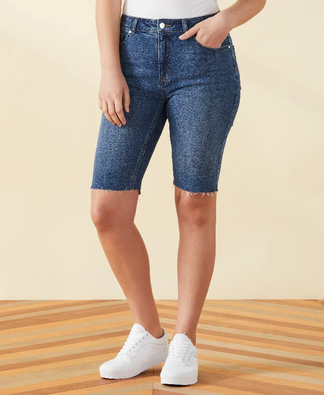 GuessPetite Classic Fit Denim Bermuda Short