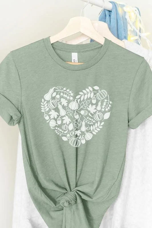 Grateful Heart Graphic Tee (Sage) - FINAL SALEPlush T-Shirts